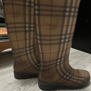 Burberry rain boots